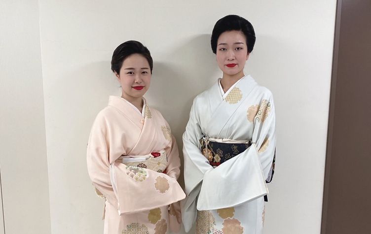 札幌見番芸妓連名他 - 和書